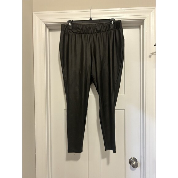 Torrid Leggings Women’s Size 3 Faux Leather Signature Waist Full Length Pants - Picture 1 of 4